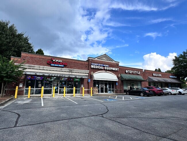 More details for 575 Dekalb Industrial Way, Decatur, GA - Retail to Rent