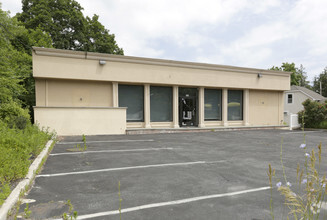 217-231 E Jericho Tpke, Huntington Station, NY for sale Building Photo- Image 1 of 1