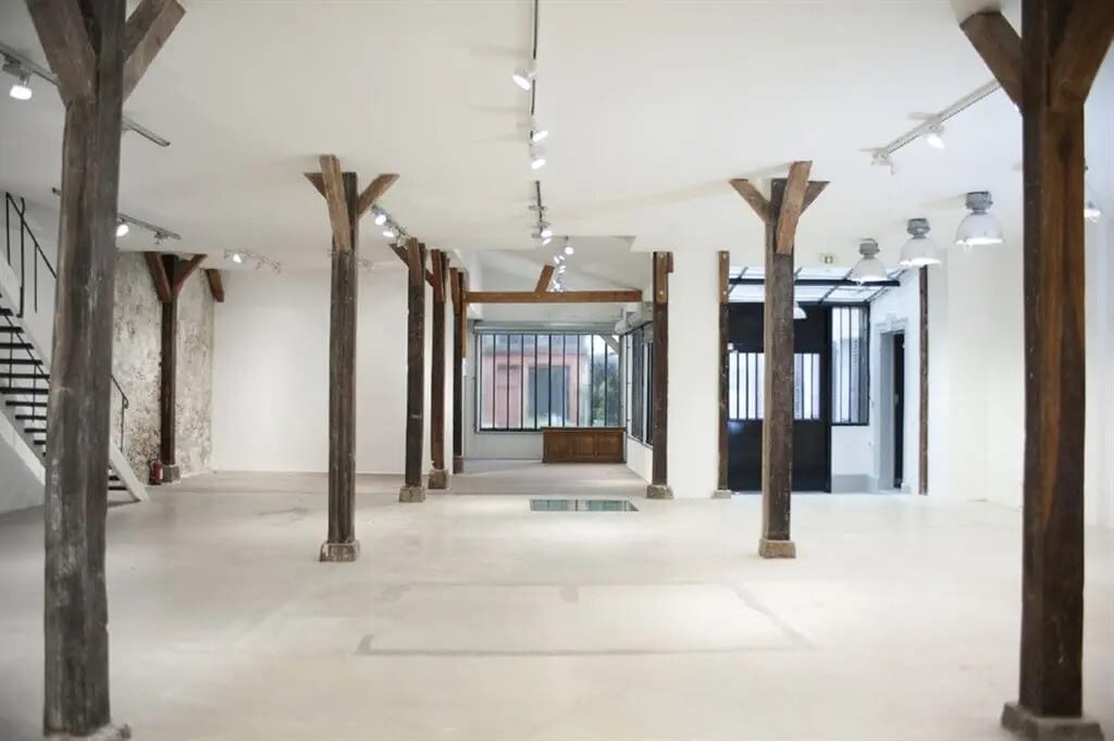 Location Commerce 500 m² - Photo 1