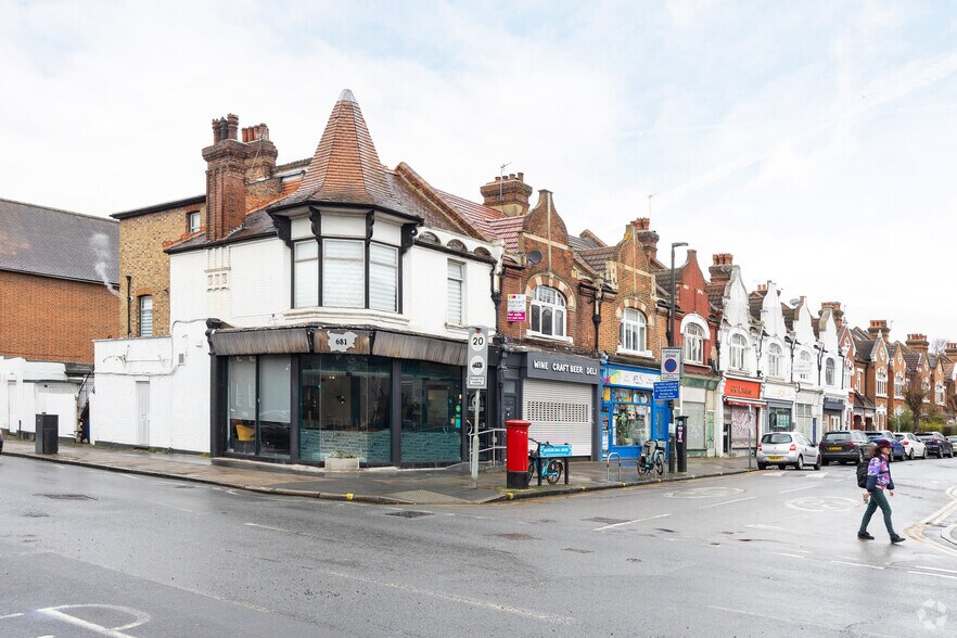 152 Merton Hall Rd, London for sale - Primary Photo - Image 1 of 1