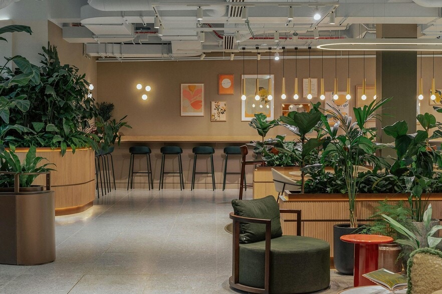 81-87 High Holborn, London to rent - Interior Photo - Image 3 of 32