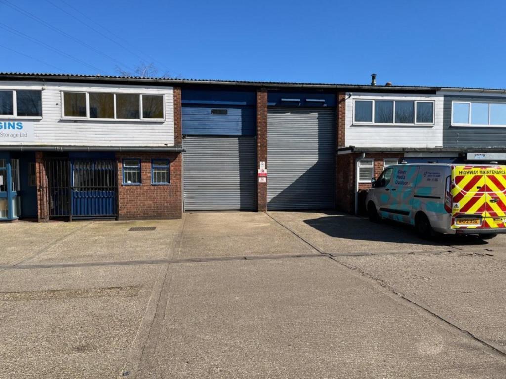 2-7 Grange Farm Rd, Colchester for sale Primary Photo- Image 1 of 2