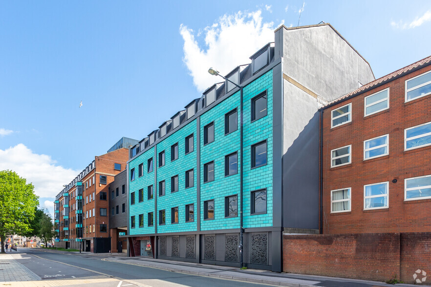 10 Wapping Rd, Bristol for rent - Primary Photo - Image 1 of 4