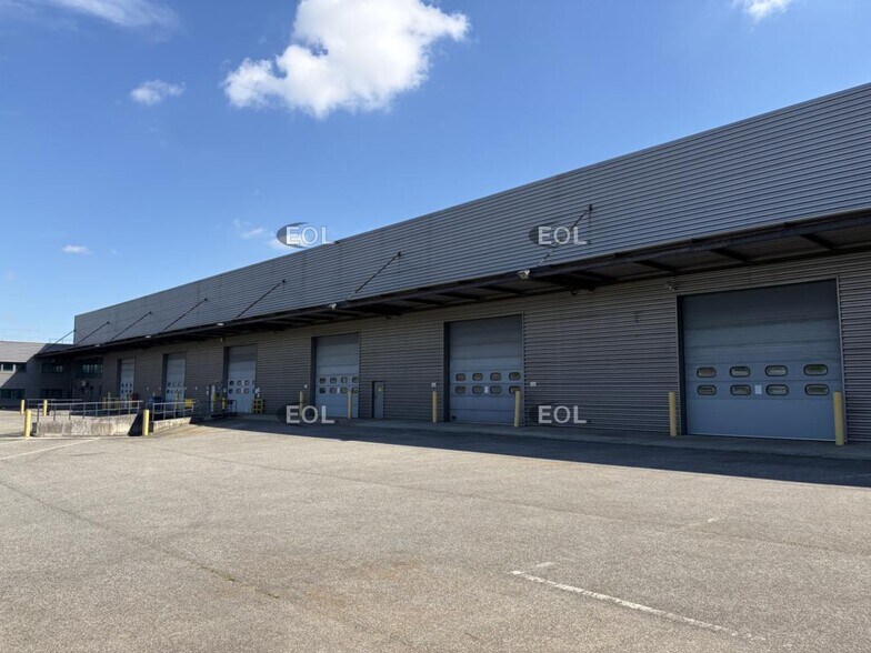 Industrial in Alfortville to rent - Building Photo - Image 1 of 10