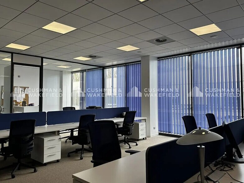 Office in Illkirch-Graffenstaden to rent - Interior Photo - Image 3 of 13