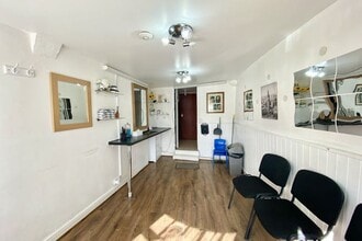 38-38A West St, Dunstable to rent Interior Photo- Image 2 of 2