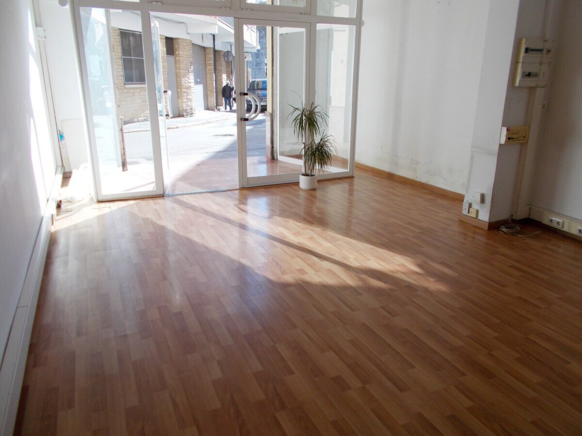 Retail in El Vendrell, Tarragona to rent Floor Plan- Image 1 of 5