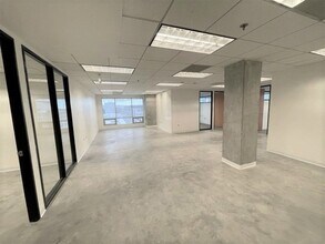 100 W Broadway, Long Beach, CA to rent Interior Photo- Image 1 of 3