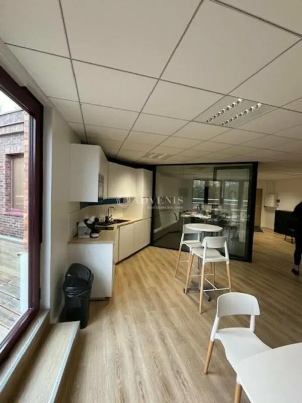 Office in Saint-Germain-en-Laye to rent Interior Photo- Image 1 of 27
