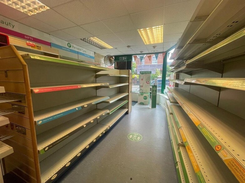 90 Hagley Rd, Stourbridge to rent - Building Photo - Image 2 of 26