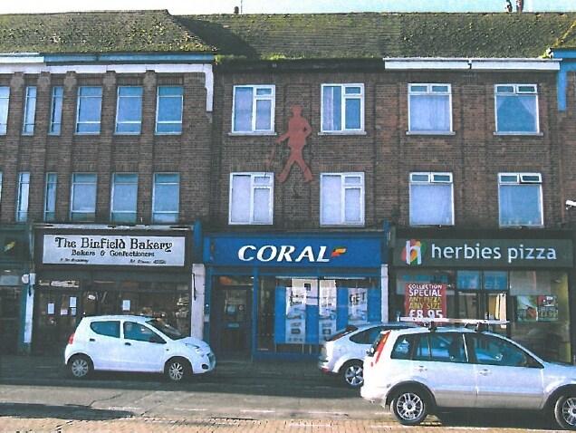 7 The Broadway, Kingston Rd, Staines for sale - Primary Photo - Image 1 of 1