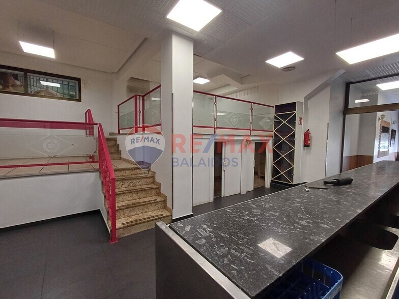 Retail in Vigo, Pontevedra for sale - Lobby - Image 1 of 27