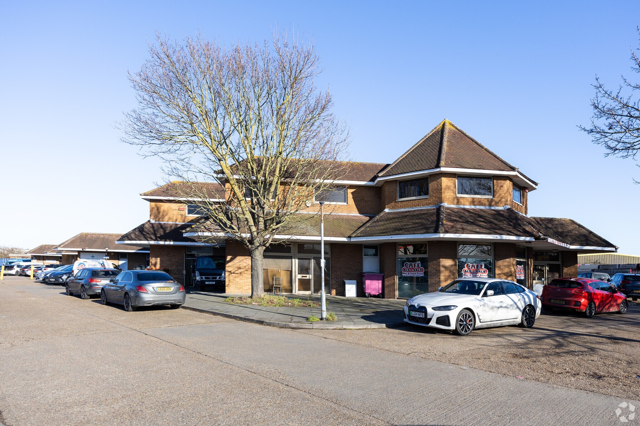 Sir Thomas Longley Rd, Rochester for sale Primary Photo- Image 1 of 1
