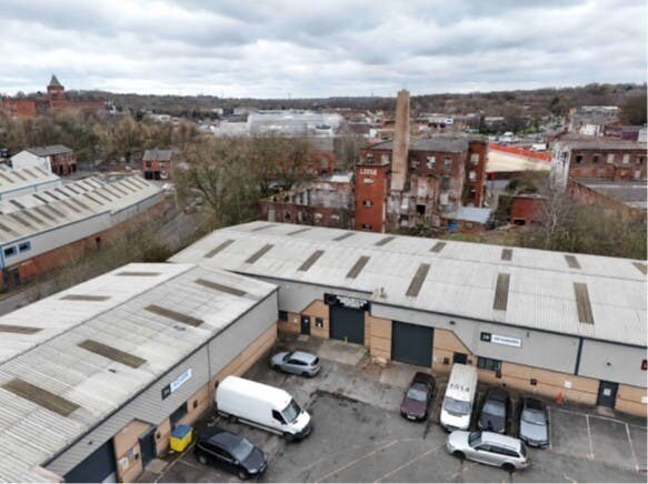 Hanson St, Manchester to rent Building Photo- Image 1 of 4