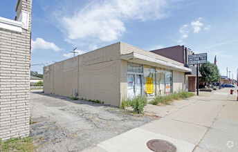 26146 Van Dyke Ave, Center Line, MI for sale Primary Photo- Image 1 of 1