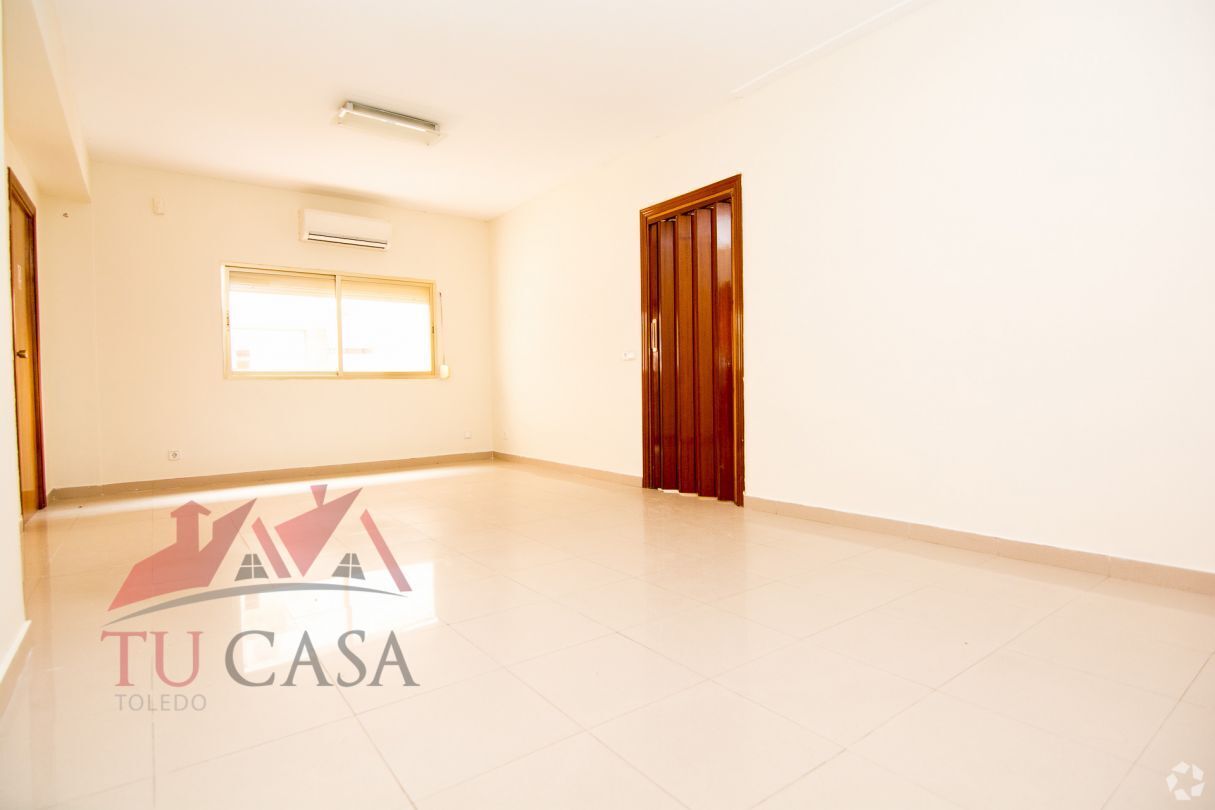 Office in Toledo, Toledo to rent Interior Photo- Image 1 of 31