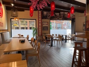 Retail in Barcelona, Barcelona to rent Interior Photo- Image 2 of 18