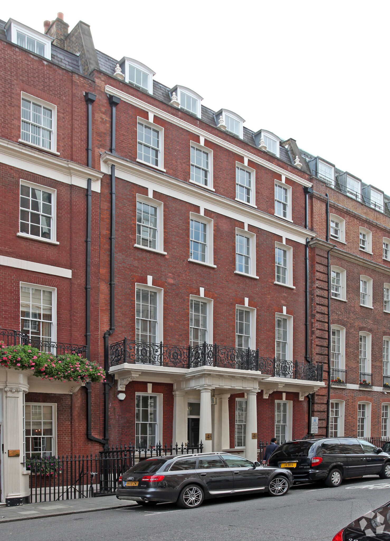 49 Grosvenor St, London to rent Primary Photo- Image 1 of 17