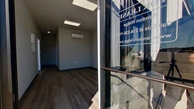 6815 Rendon Bloodworth Rd, Fort Worth, TX to rent Interior Photo- Image 2 of 5