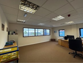 24 Altona Rd, Lisburn to rent Interior Photo- Image 1 of 3