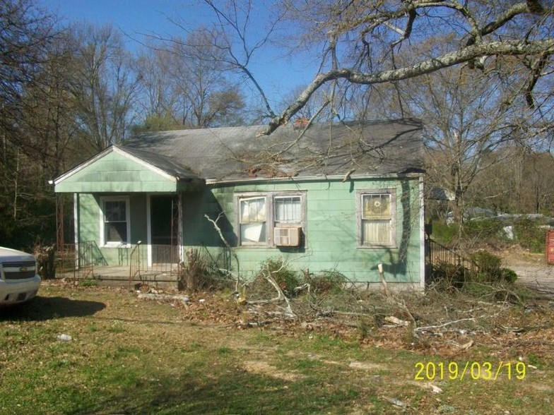 2228 Center Point Pkwy, Birmingham, AL for sale - Primary Photo - Image 1 of 1