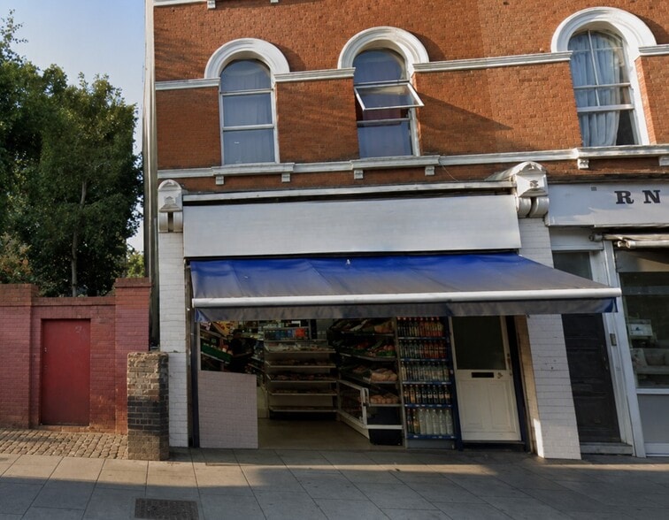 88 High Rd, London to rent - Building Photo - Image 1 of 4