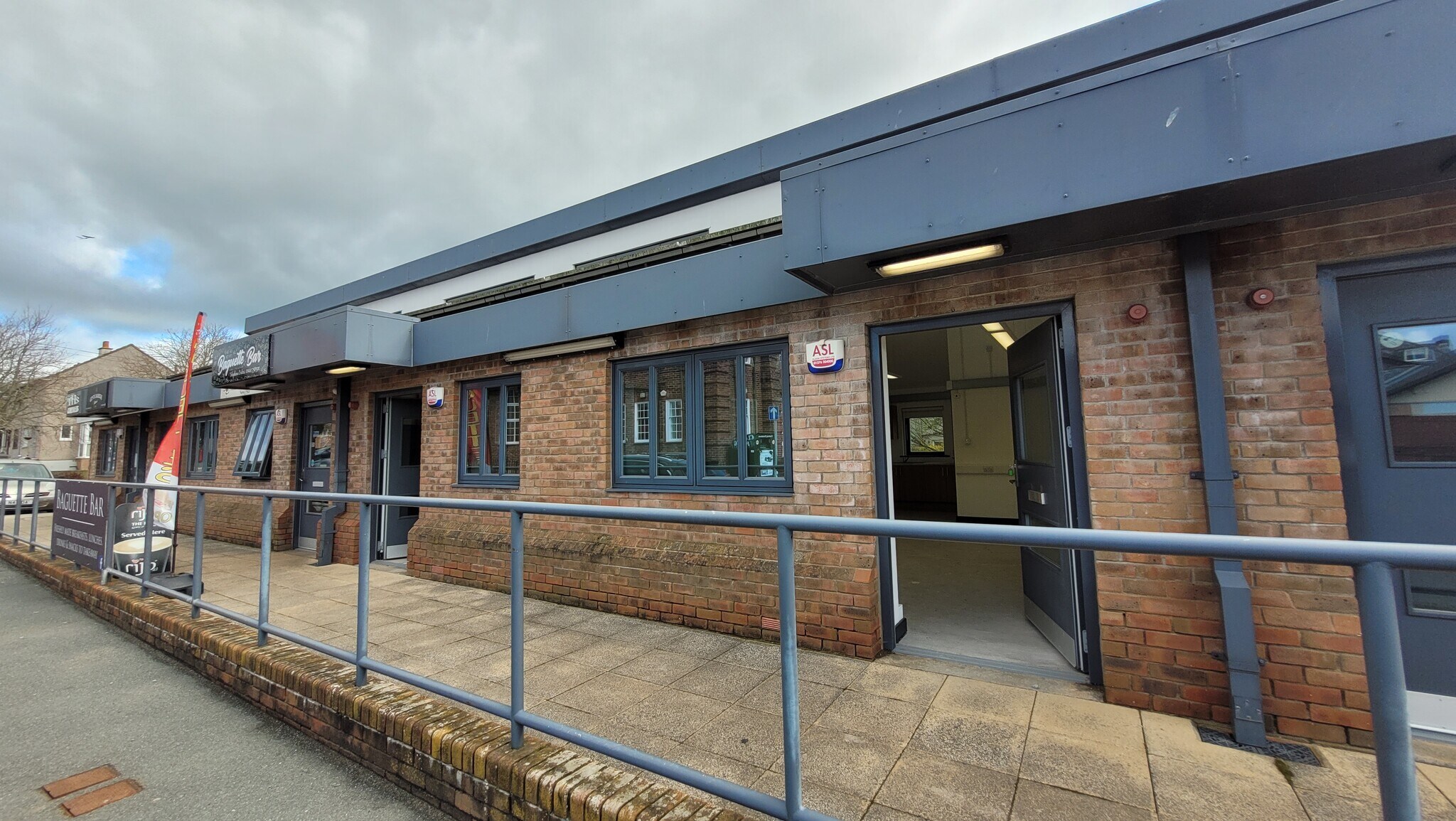 Kirtle Pl, Gretna to rent Building Photo- Image 1 of 6