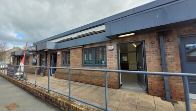 Kirtle Pl, Gretna to rent Building Photo- Image 1 of 6