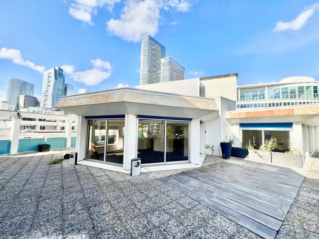 Office in Puteaux to rent Building Photo- Image 1 of 9