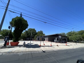 1850 E Houston St, San Antonio, TX for rent Building Photo- Image 1 of 13