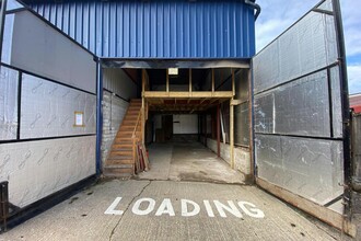 Selborne Rd, Alton to rent Building Photo- Image 1 of 3