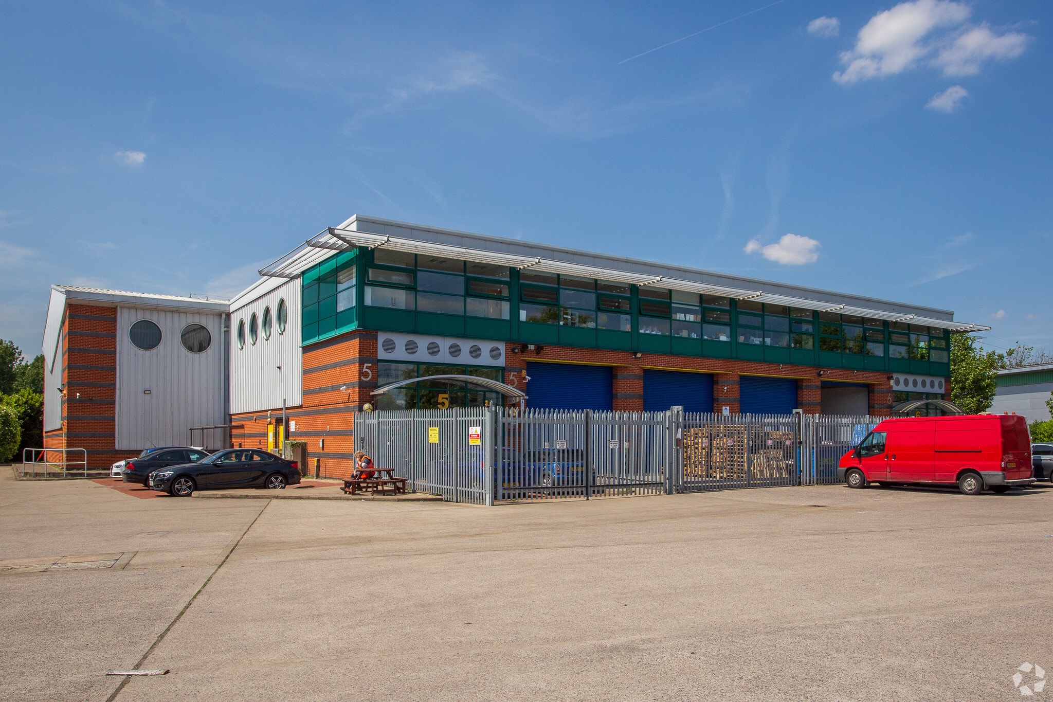 23 Commerce Way, Croydon for sale Primary Photo- Image 1 of 1