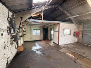 Wharf Rd, Gravesend to rent Interior Photo- Image 2 of 4