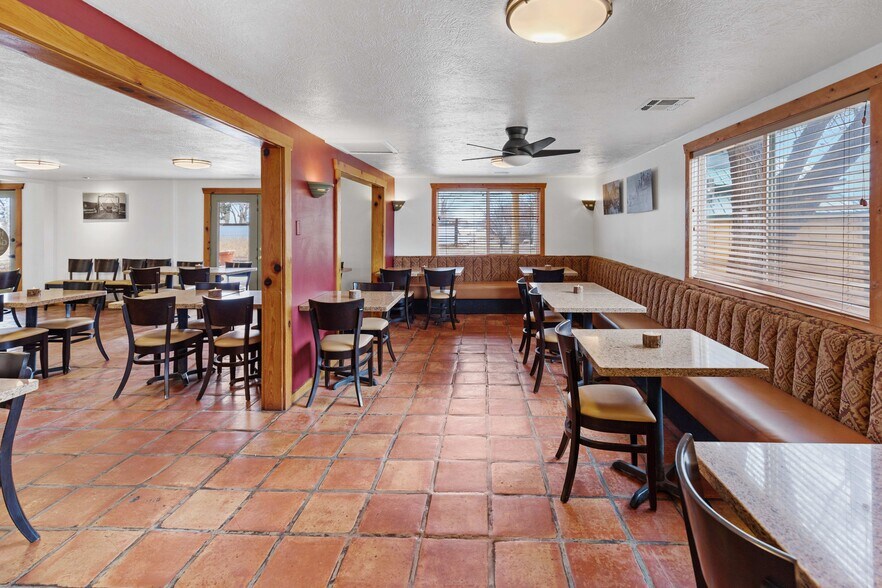 611 UT24, Torrey 84775 Hunt and Gather Restaurant UK