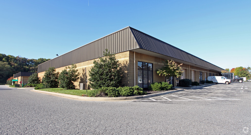 1710-1770 Sulphur Spring Rd, Arbutus, MD for rent - Primary Photo - Image 1 of 3