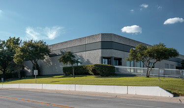 300 Union Bower Ct, Irving, TX for rent Building Photo- Image 1 of 5