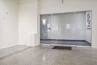 4360 Ch de la Côte-de-Liesse, Mt Royal, QC for sale Interior Photo- Image 1 of 9