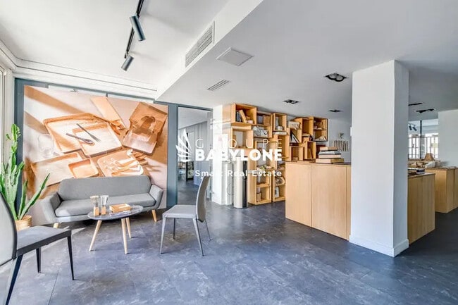 Location Bureaux 391 m²
