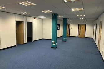 6-10 Leigh Rd, Eastleigh to rent Interior Photo- Image 1 of 2