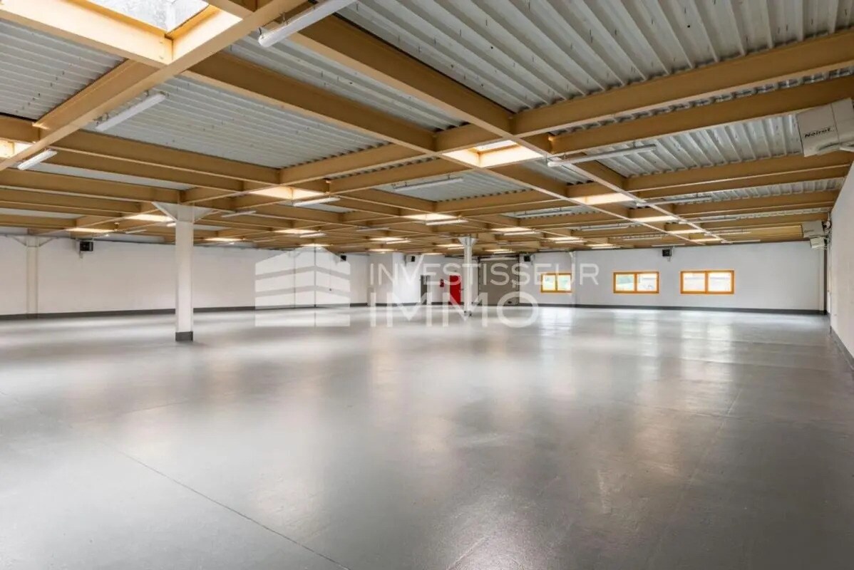 Office in Croissy-Beaubourg to rent Interior Photo- Image 1 of 5