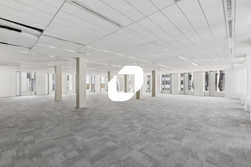 Office in Villeurbanne to rent Building Photo- Image 1 of 23