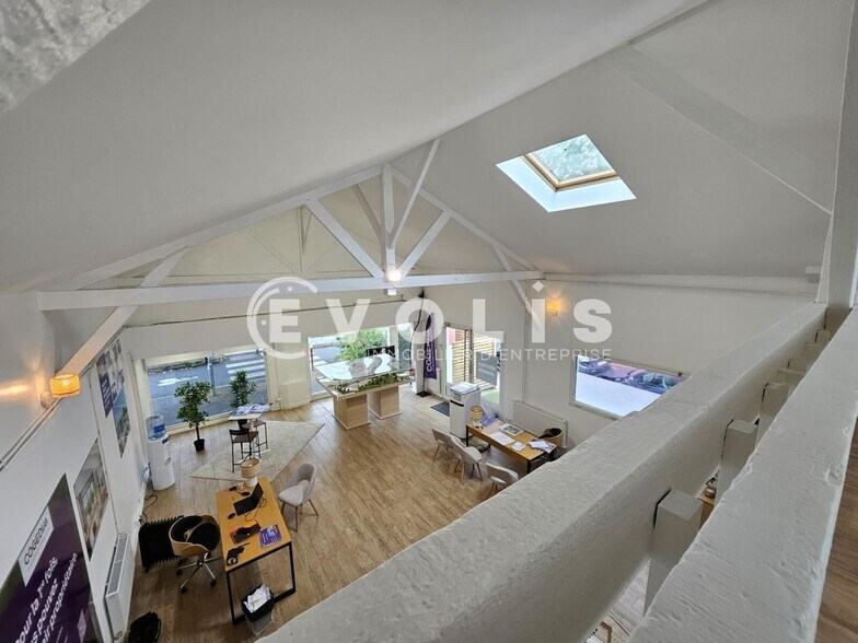Office in Bagneux to rent - Interior Photo - Image 3 of 11