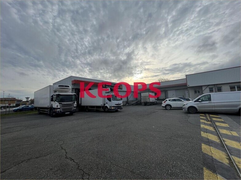 Light Industrial in Aucamville for sale - Building Photo - Image 2 of 6