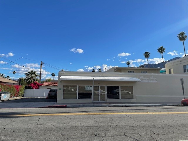 292-296 N Palm Canyon Dr, Palm Springs, CA for rent - Building Photo - Image 2 of 5