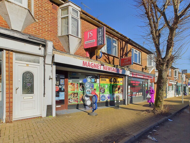 34 Crabtree Ln, Lancing for sale - Building Photo - Image 1 of 1