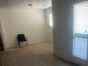 1234 McHenry Ave, Modesto, CA for rent Interior Photo- Image 1 of 2