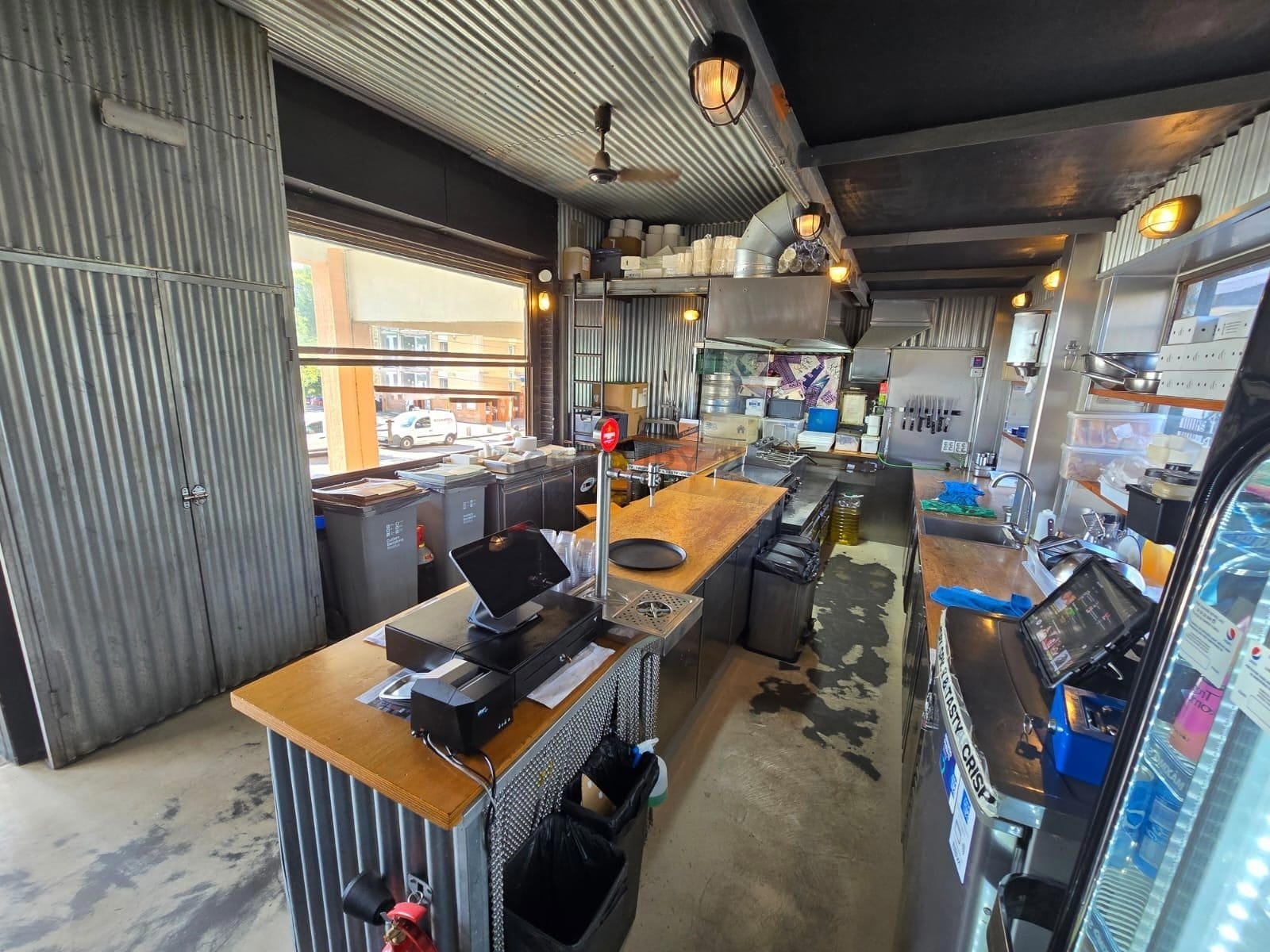 Retail in Barcelona, Barcelona to rent Interior Photo- Image 1 of 11