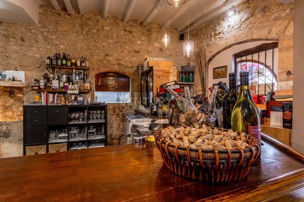 Tarragona, TAR 43003 - Unit 2 -  - Interior Photo - Image 1 of 14