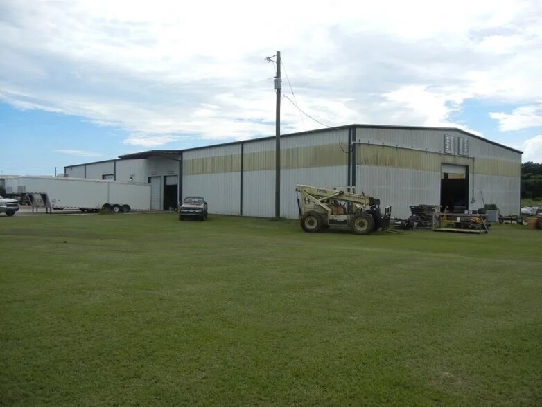 227 Industrial Pky, Luverne, AL for sale - Building Photo - Image 3 of 8