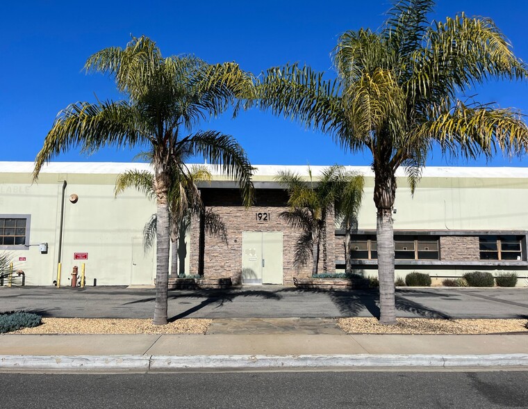 1921 E Maple Ave, El Segundo, CA for sale - Building Photo - Image 1 of 1